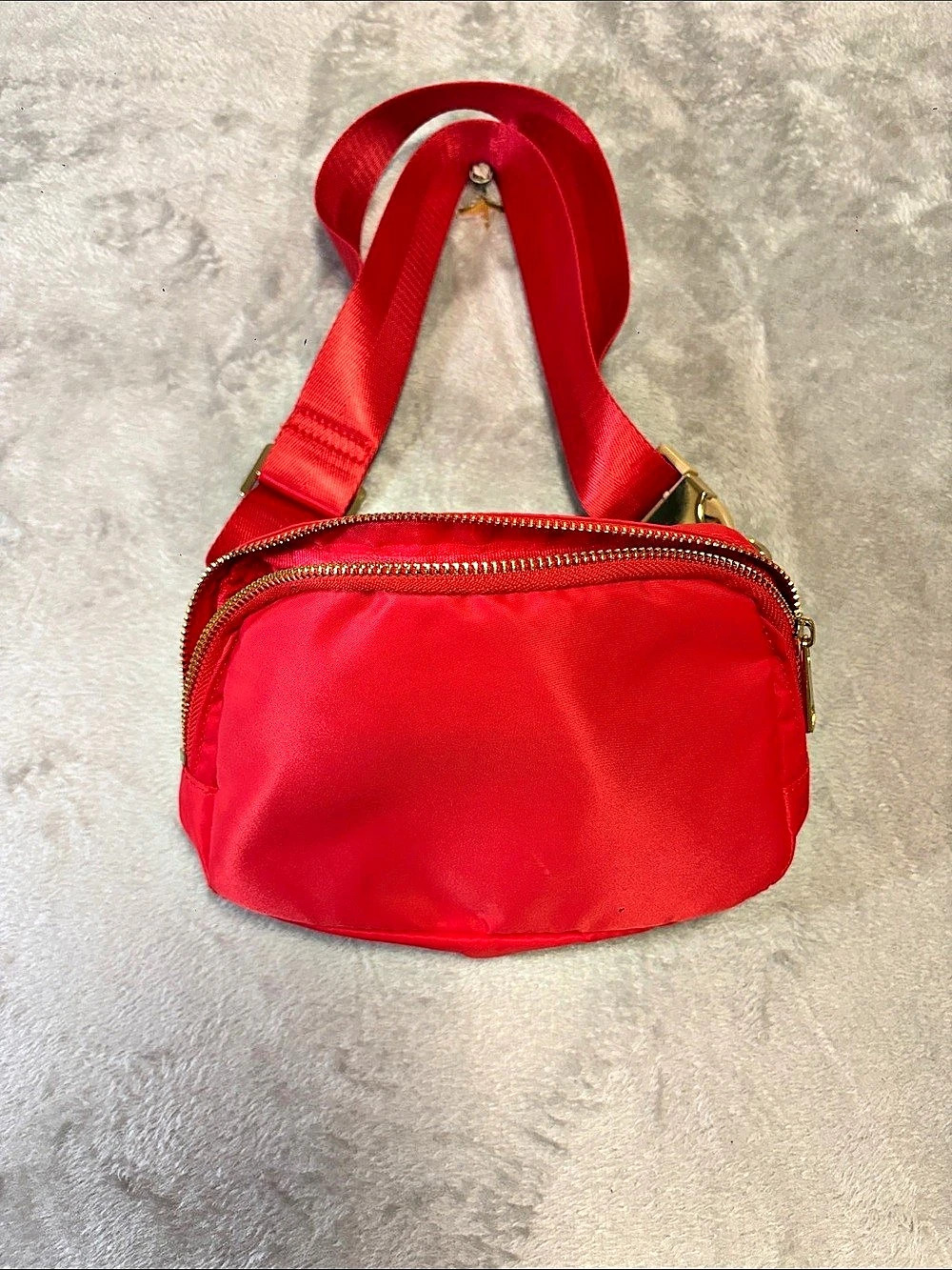 Shoulder Bag in Red/ Fanny pack
